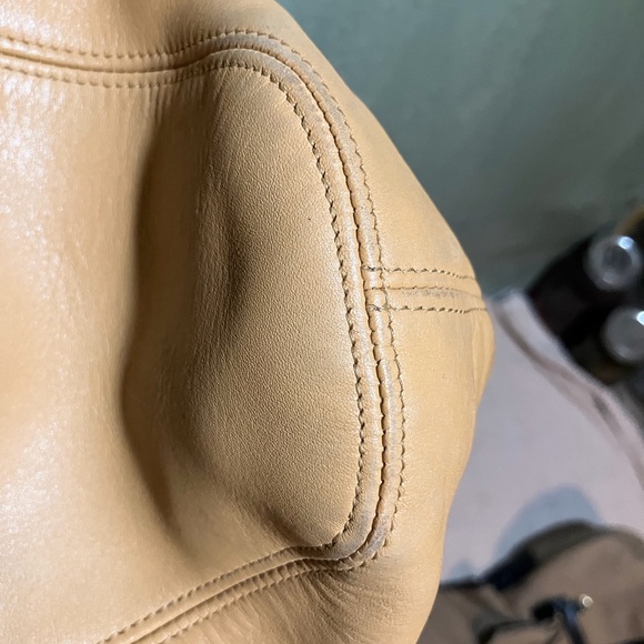 SOLD Coach Lexington Bucket, 4181 in Camel - Picture 16 of 16